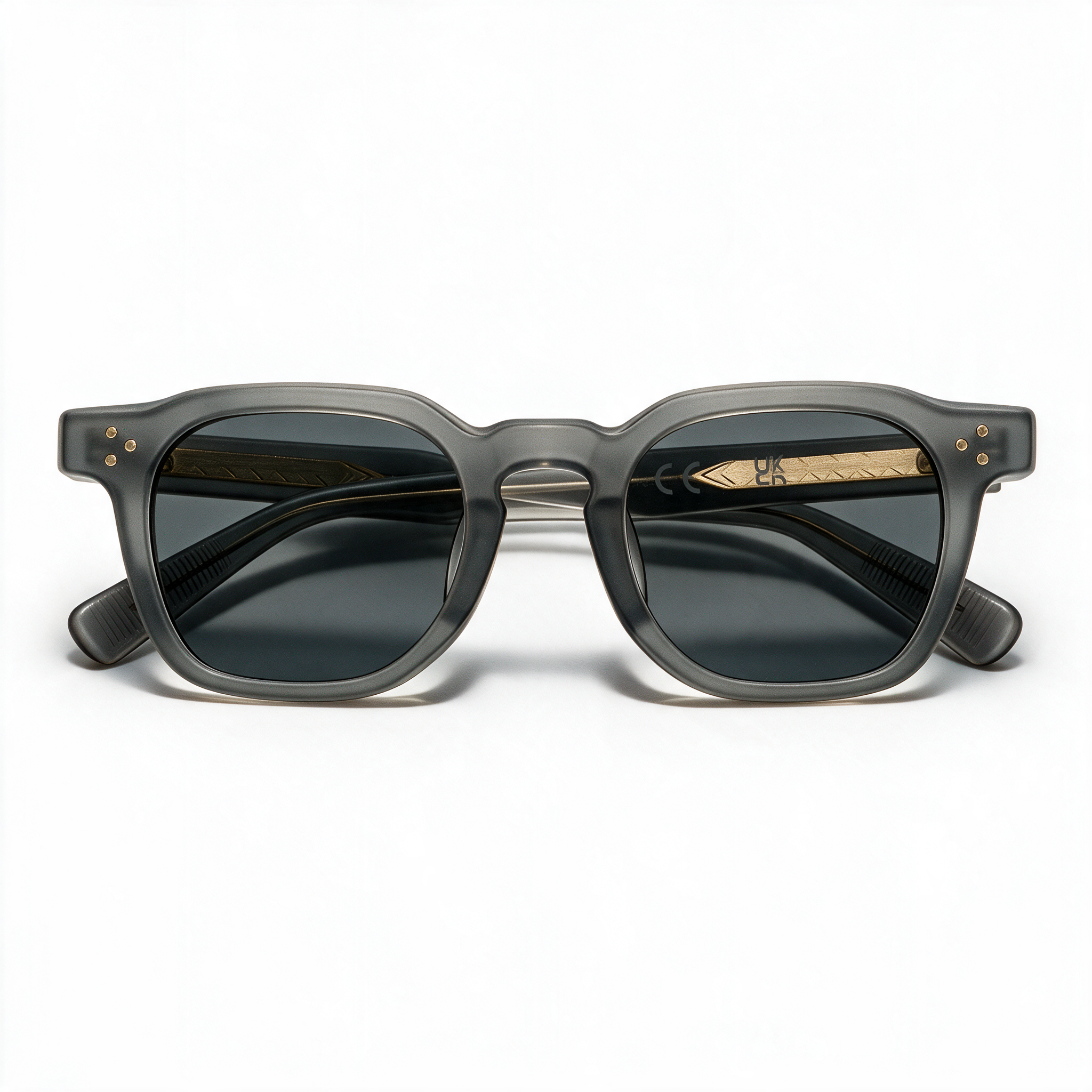 Timeless Retro Mason